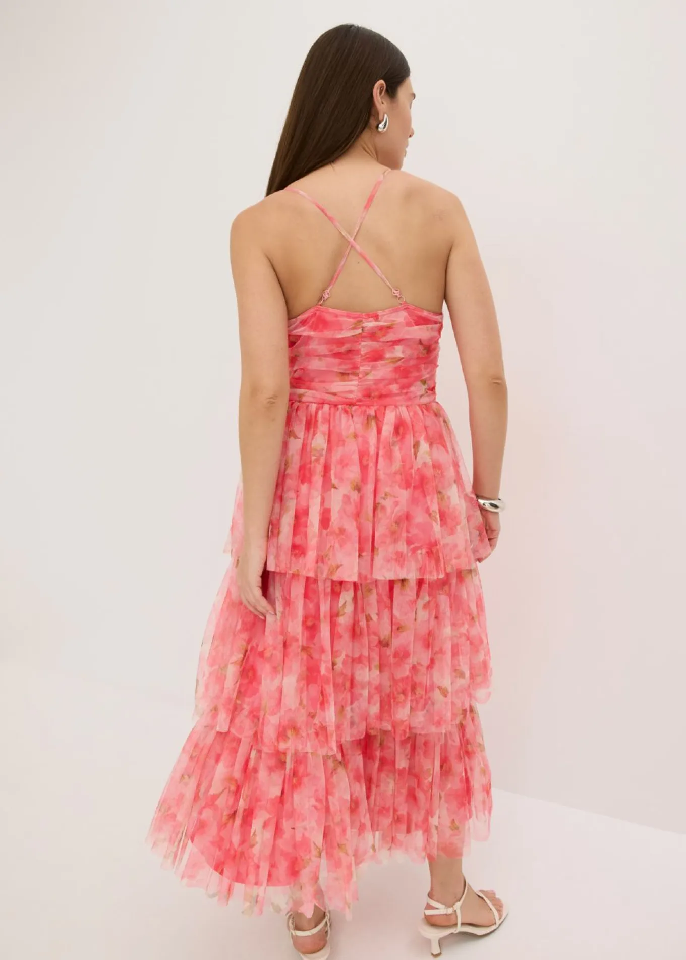 Vestido midi de tul fino con volantes