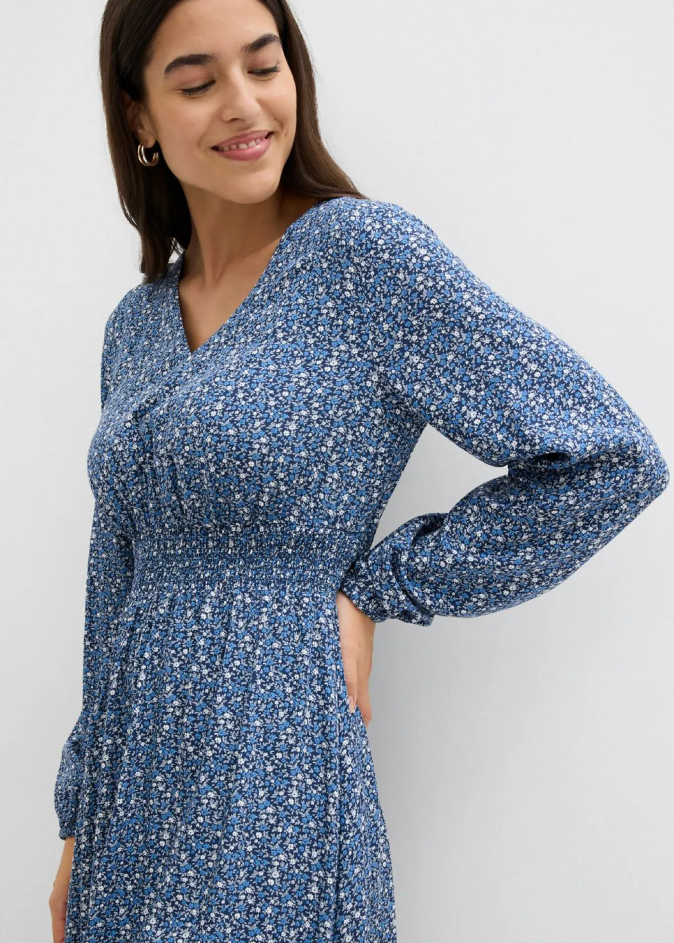 Vestido midi de viscosa fluida