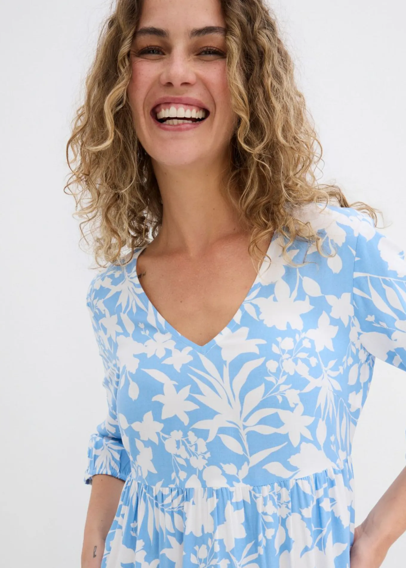 Vestido midi de viscosa fluida
