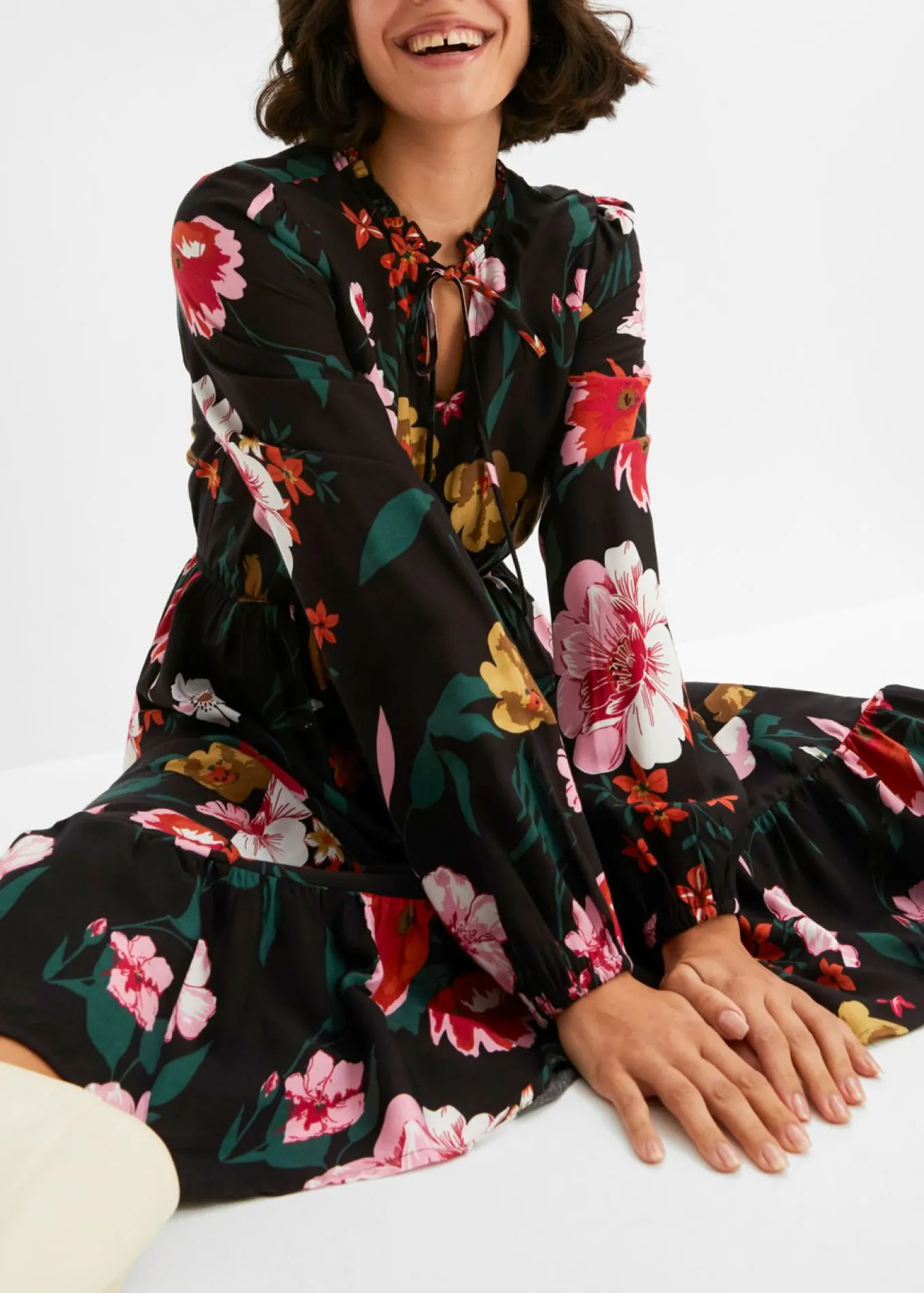 Vestido midi de viscosa fluida