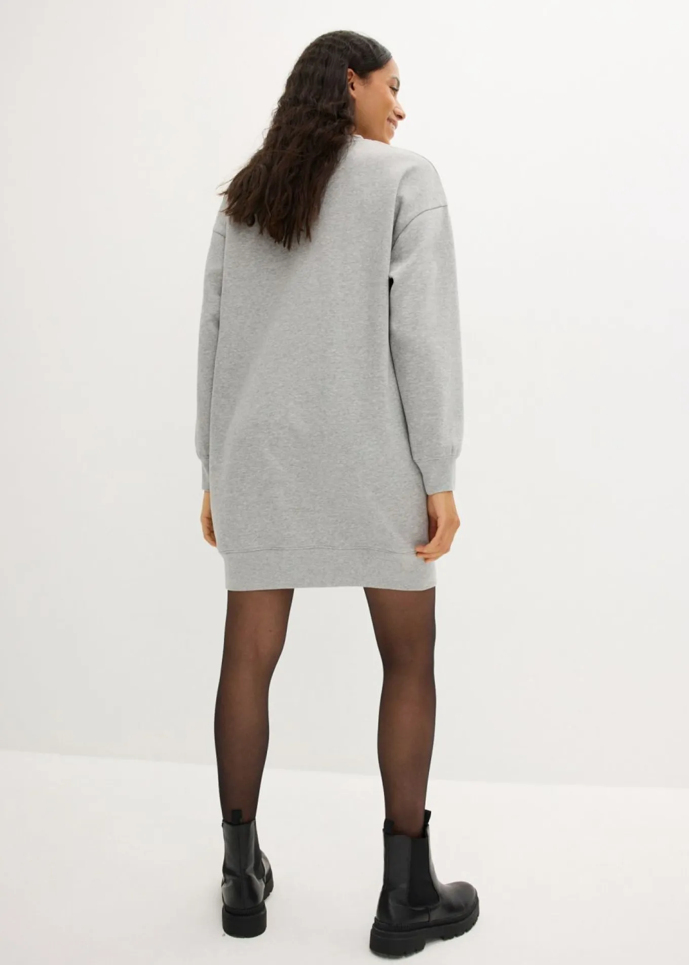 Vestido oversize tipo sudadera