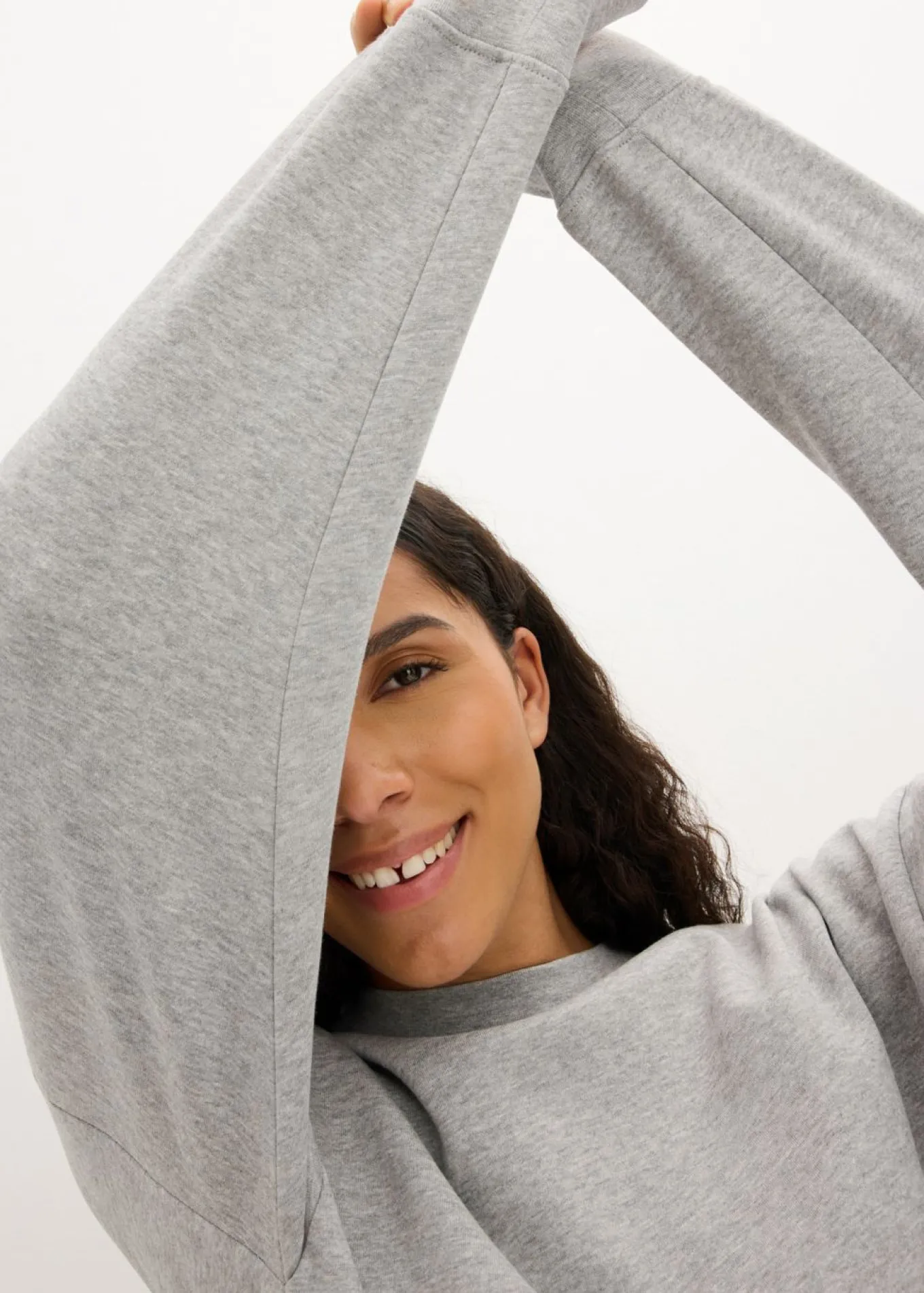 Vestido oversize tipo sudadera