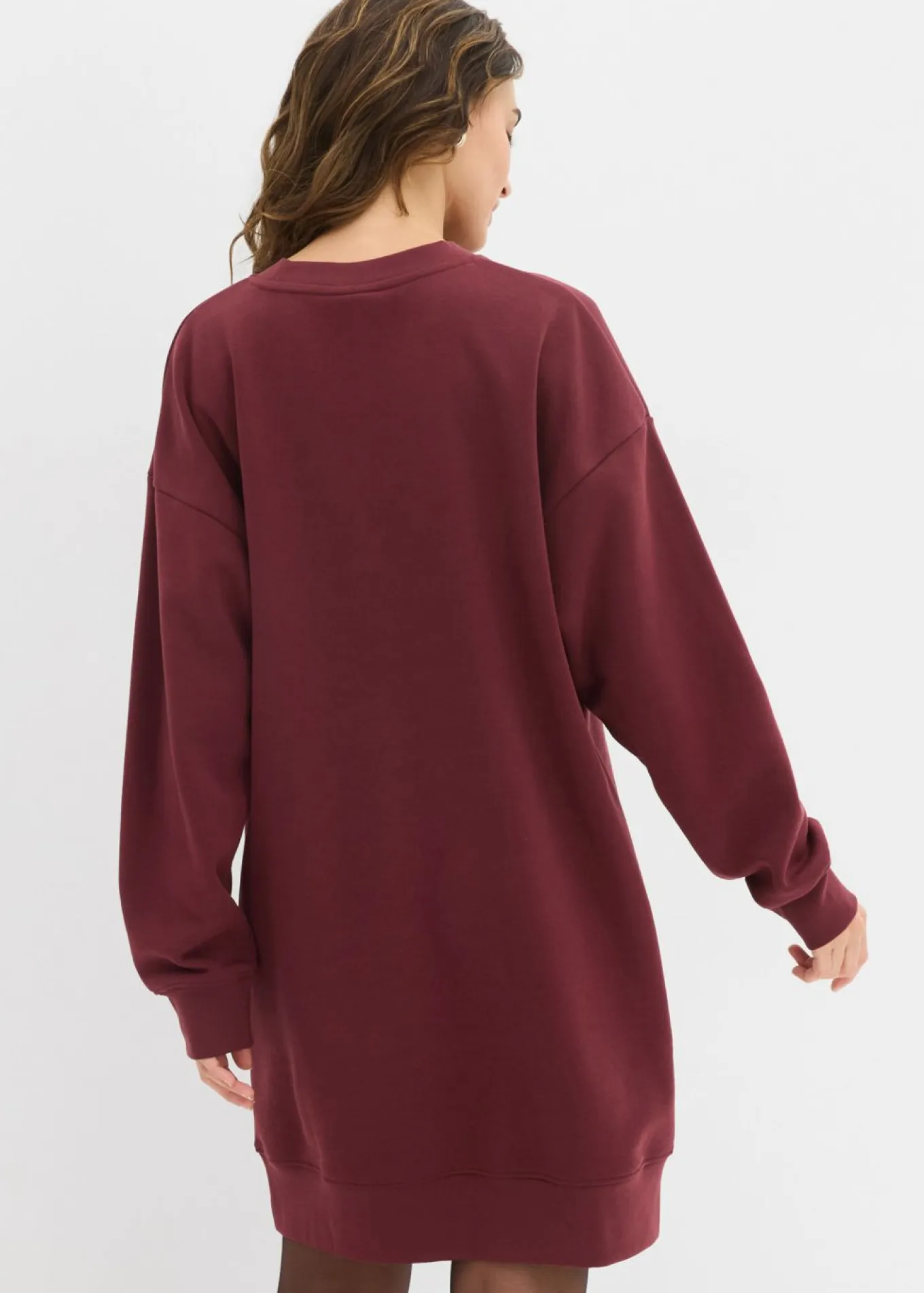 Vestido oversize tipo sudadera