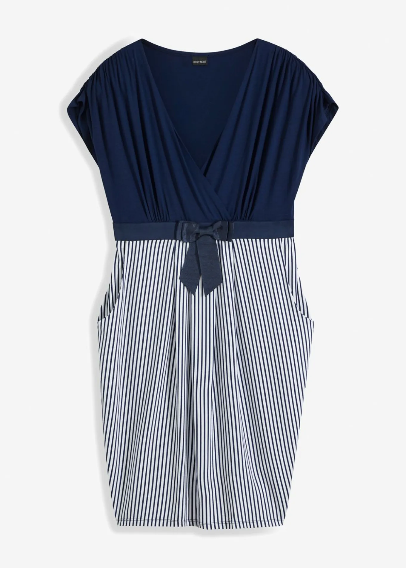 Vestido peplum con lazo en la cintura
