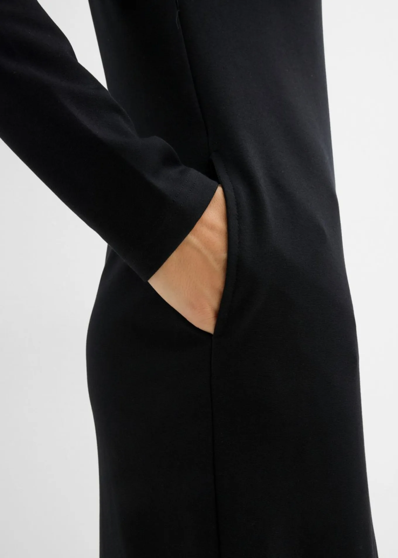 Vestido Punto di Roma con cuello alto