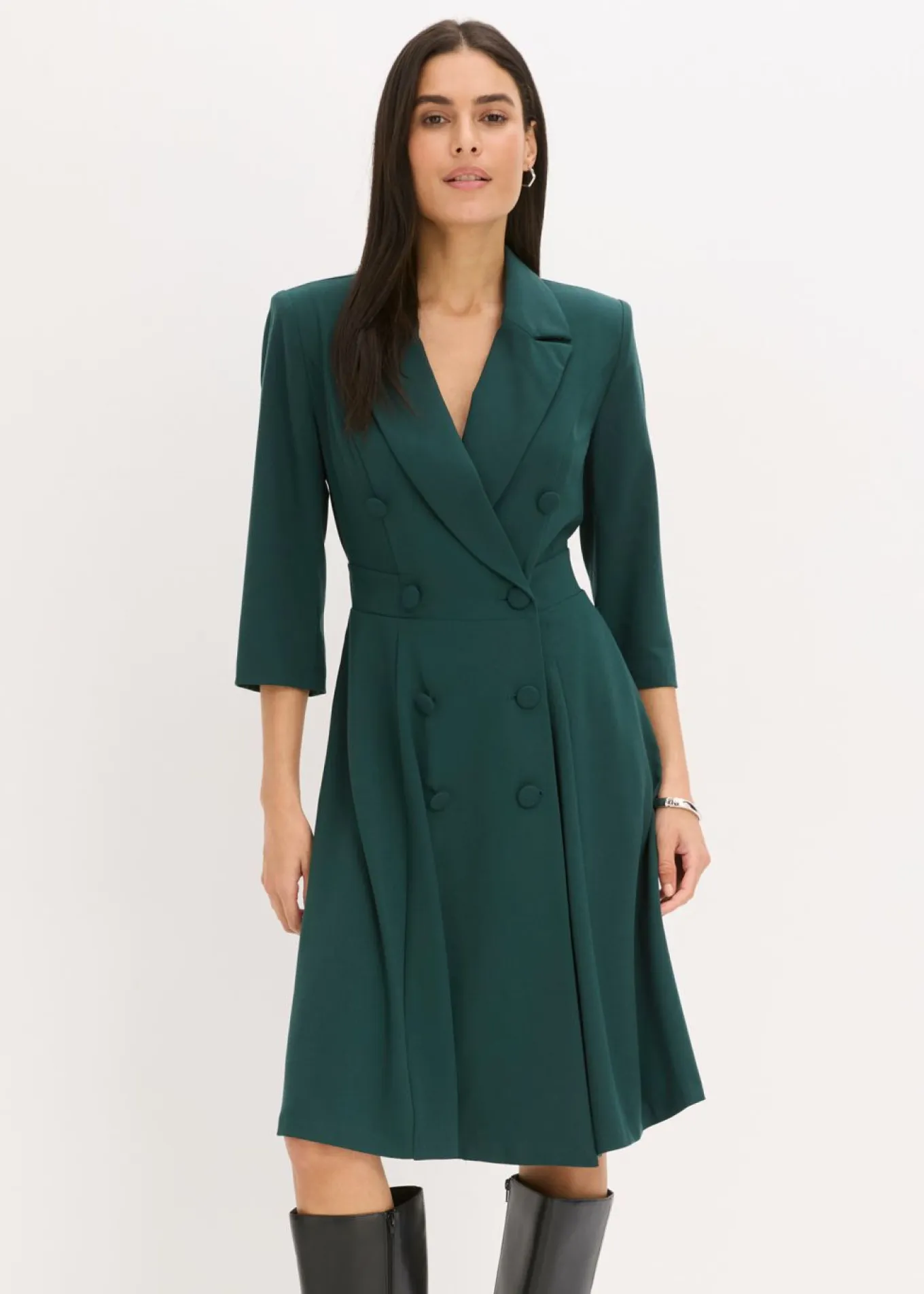 Vestido tipo americana con falda acampanada