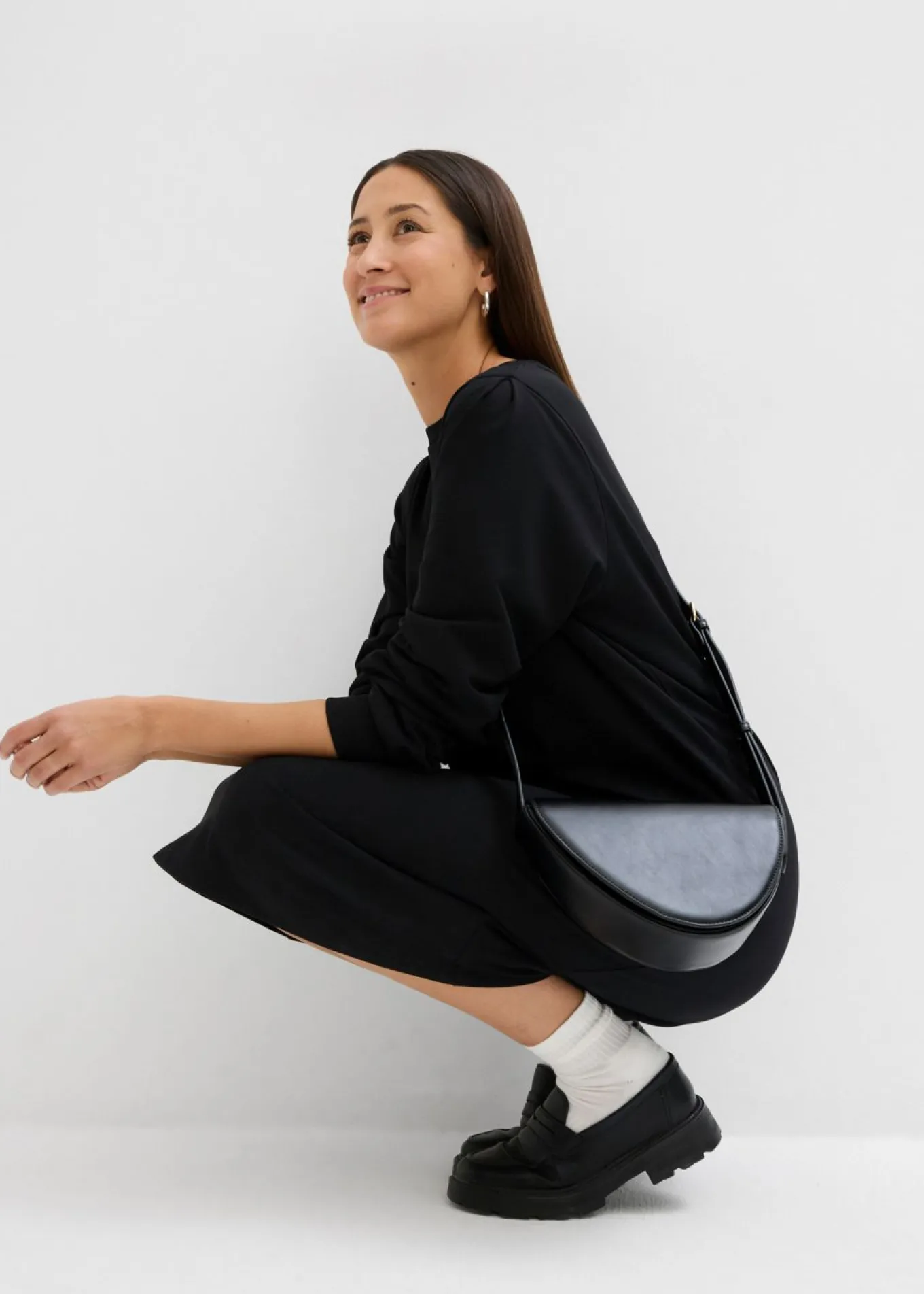 Vestido tipo sudadera con mangas abullonadas