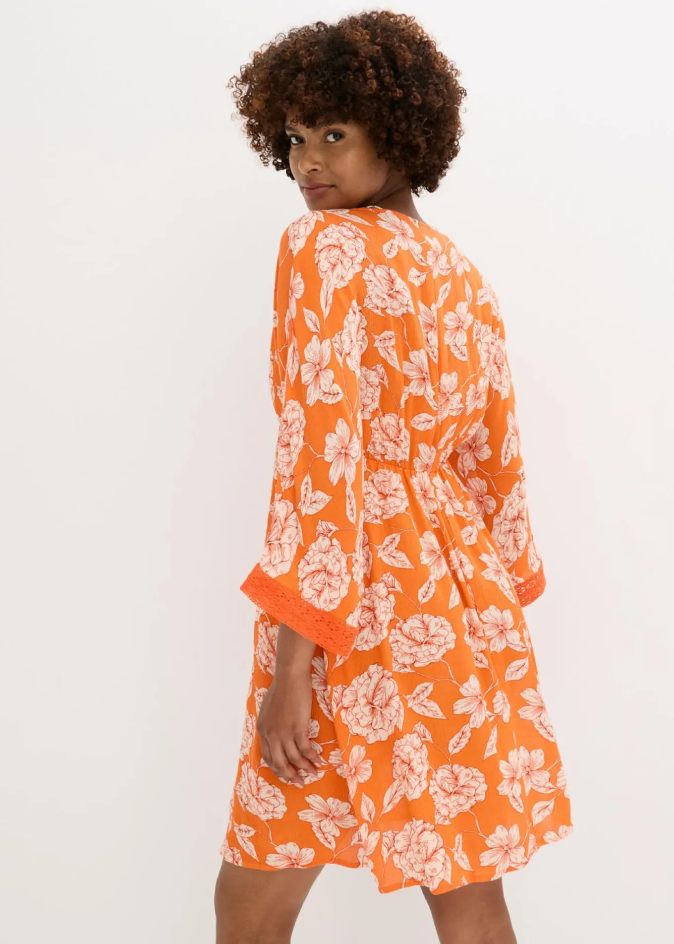 Vestido tipo túnica con encaje en viscosa estructurada