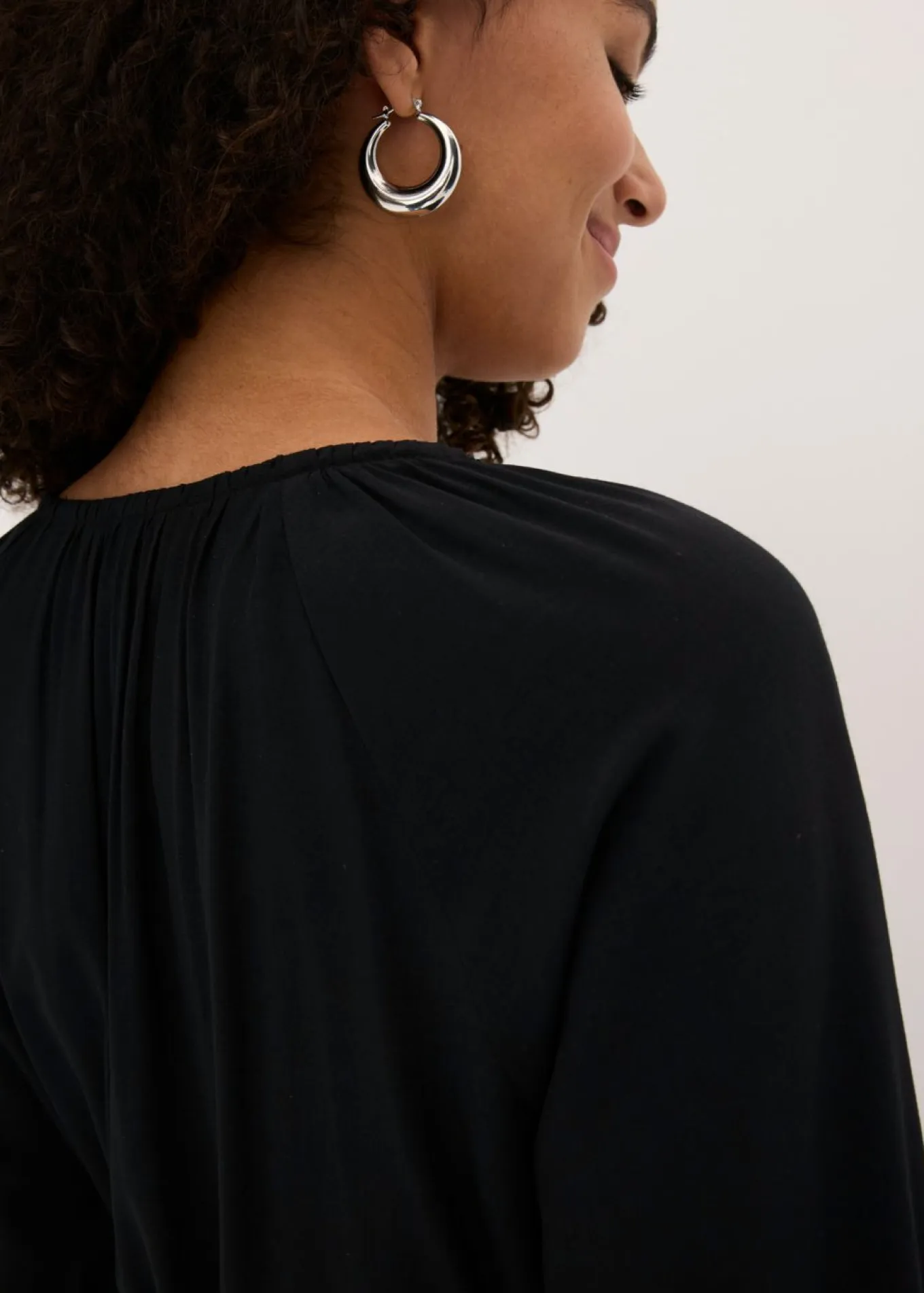 Vestido tipo túnica de mezcla de viscosa fluida