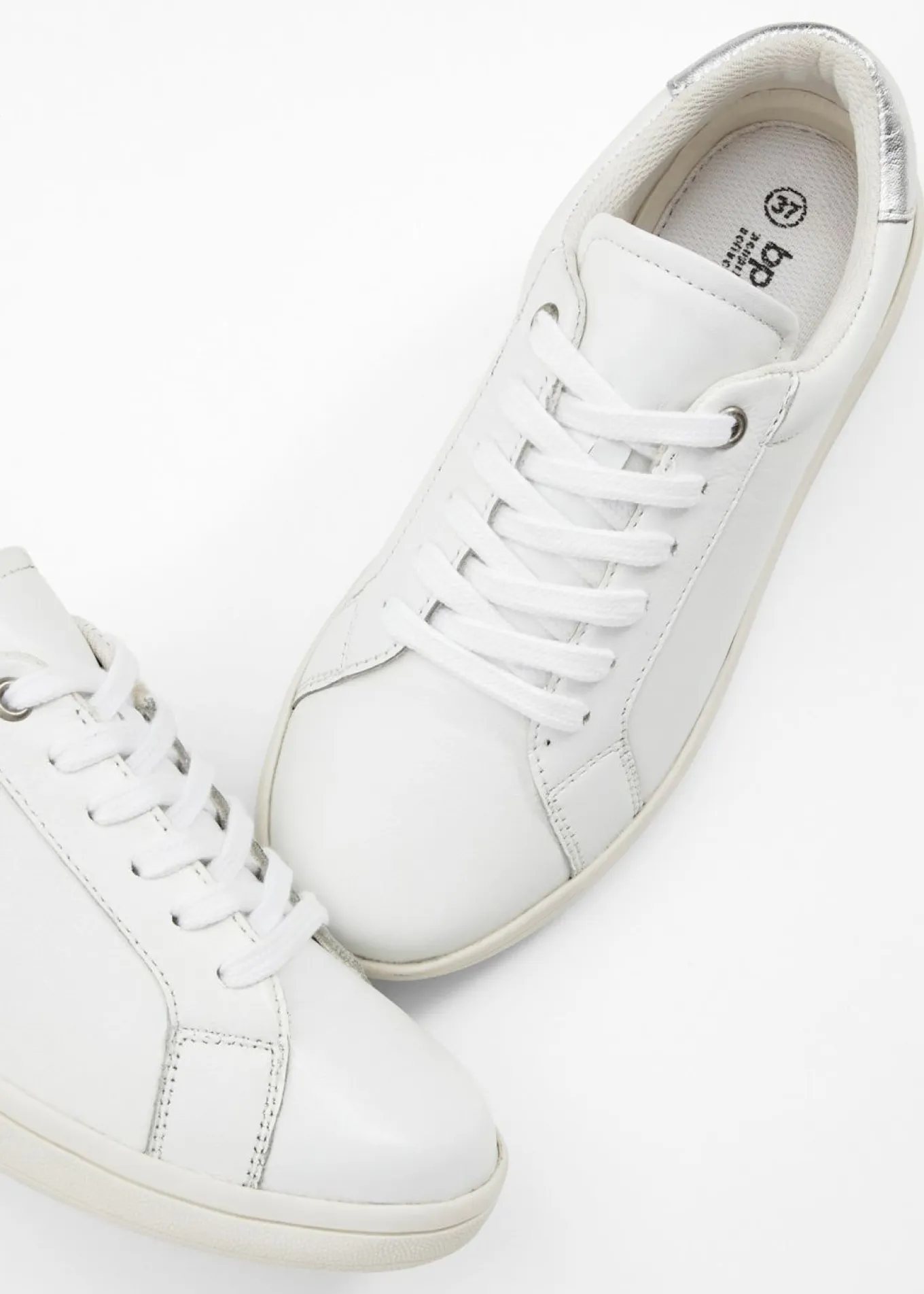 Zapatillas de piel