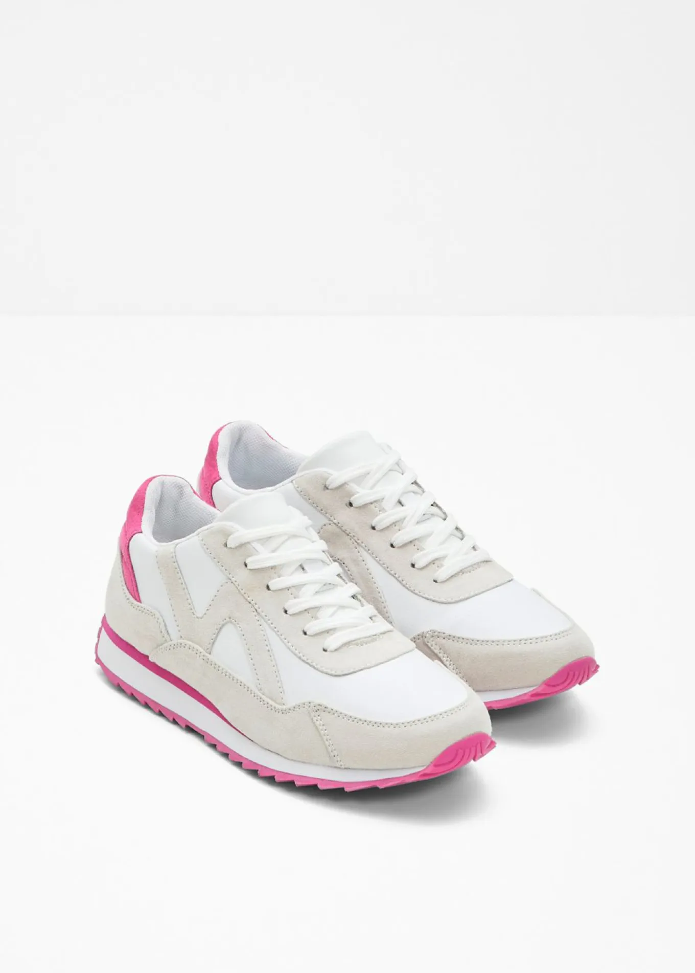 Zapatillas deportivas con suela perfilada