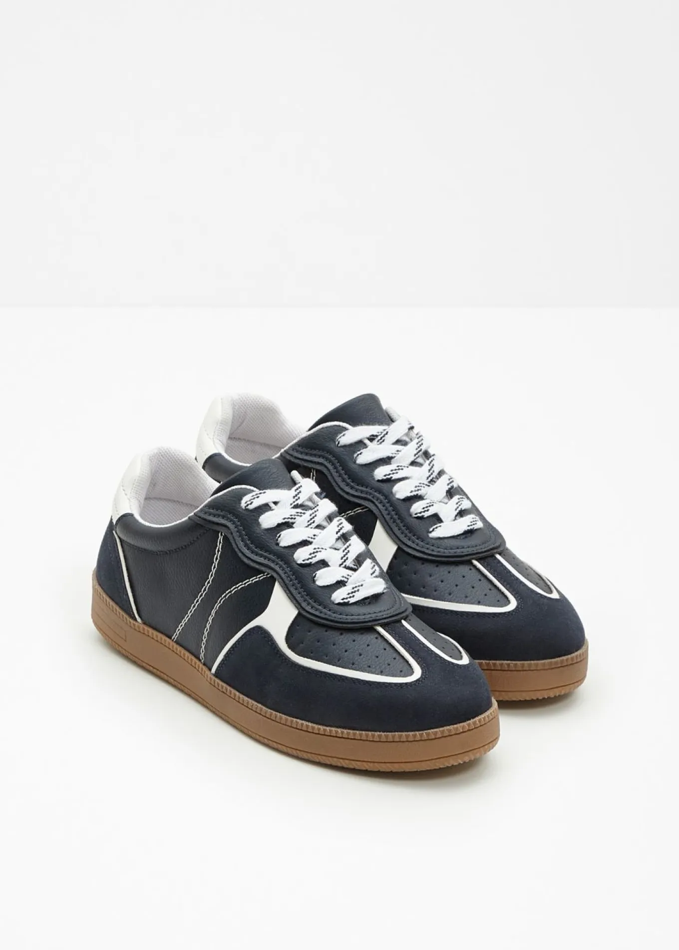 Zapatillas deportivas de estilo retro